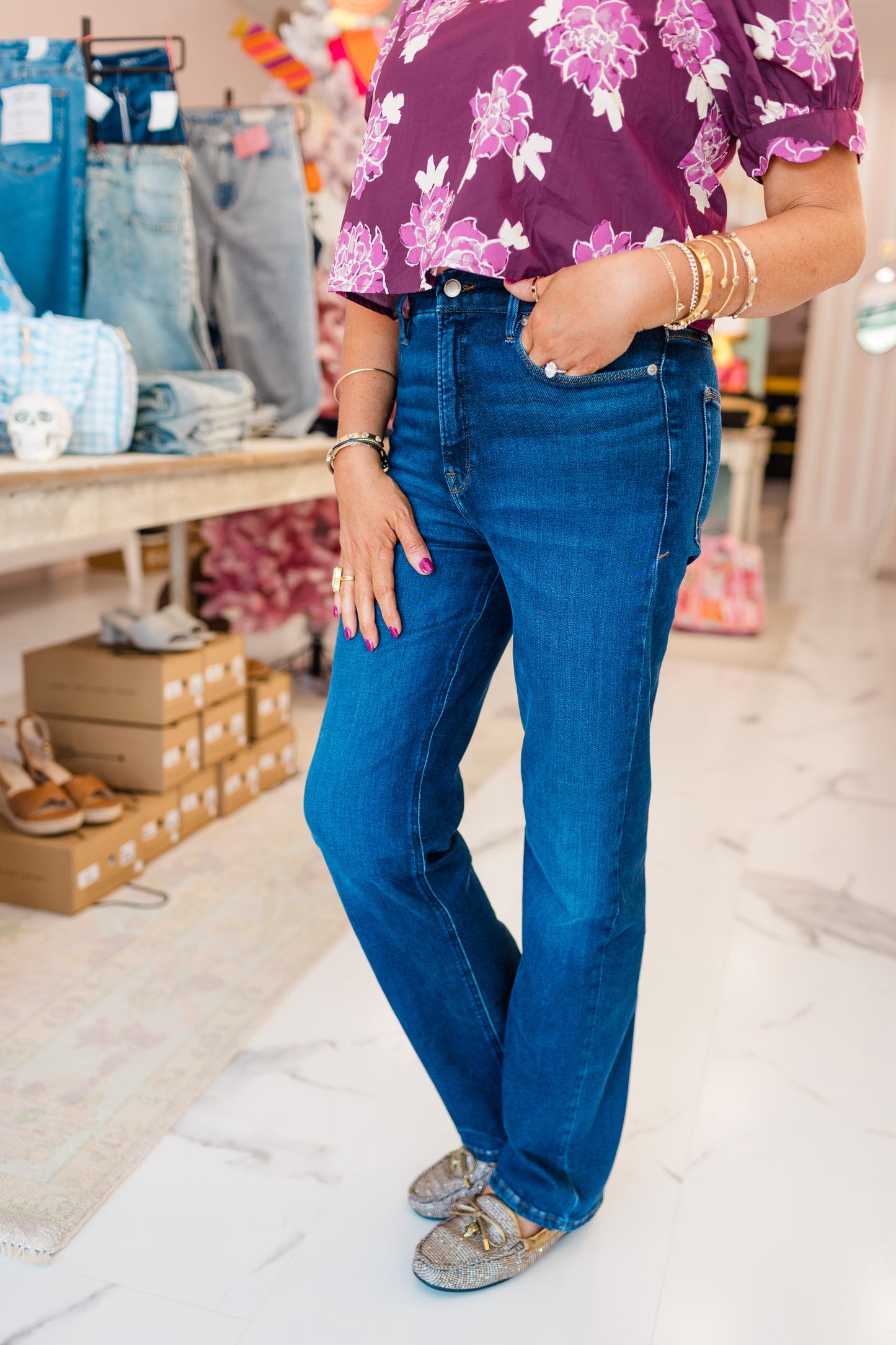 Good True Straight Jeans