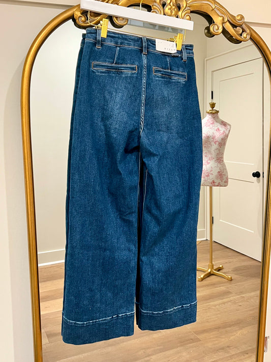 Mom's go-to Jeans